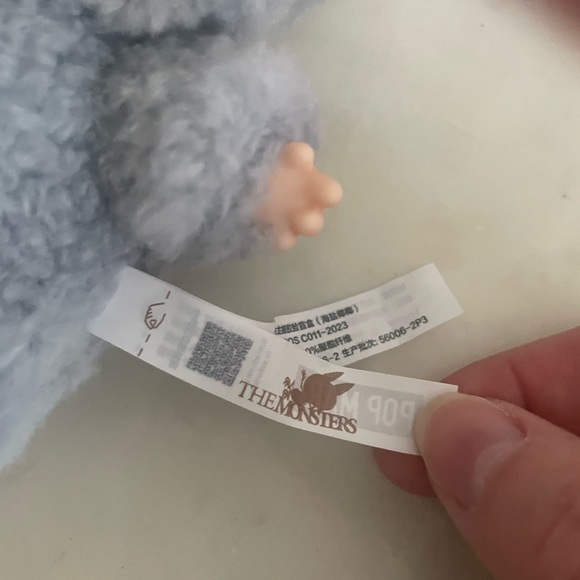 Authentic Sea Salt Coconut Labubu EXCITING Macaron Pop Mart The Monsters NWT - Picture 6 of 8